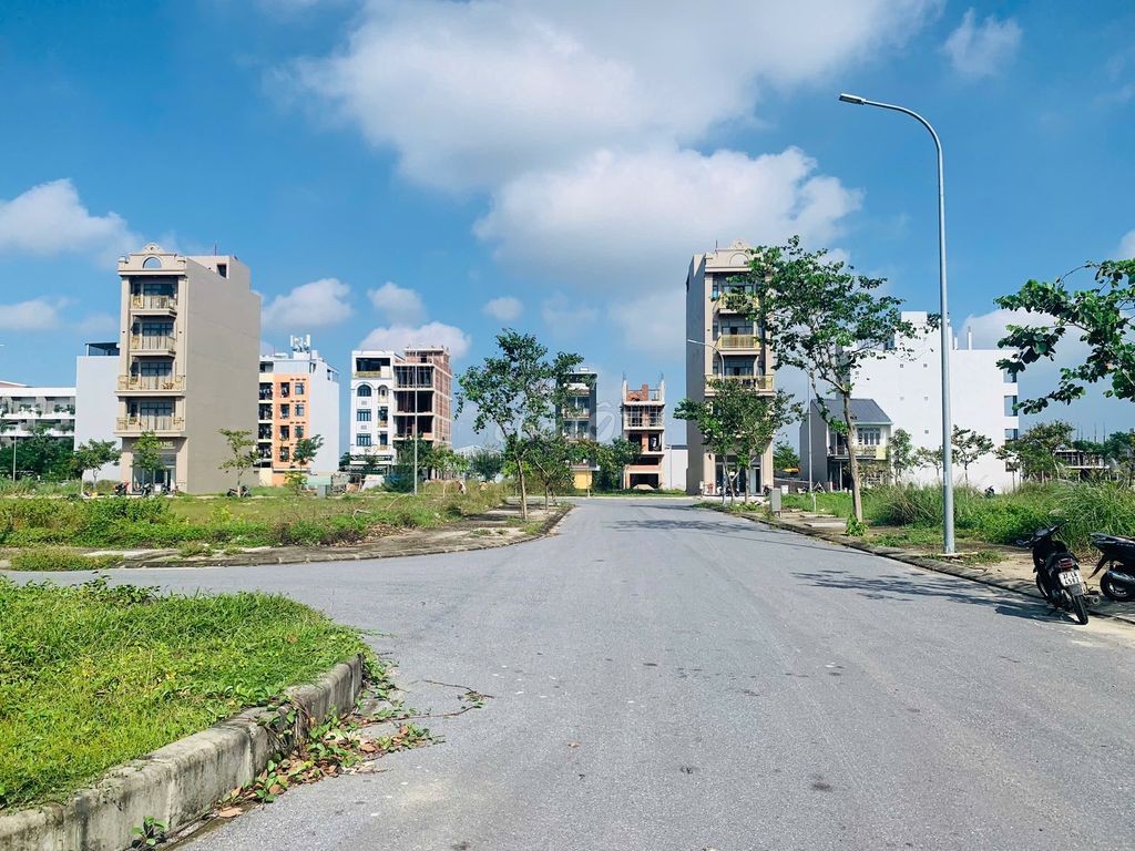 Bán lô đất 6x23,75=142,5m², cách đại học FPT 300m Đường 7m5 - Ảnh 1
