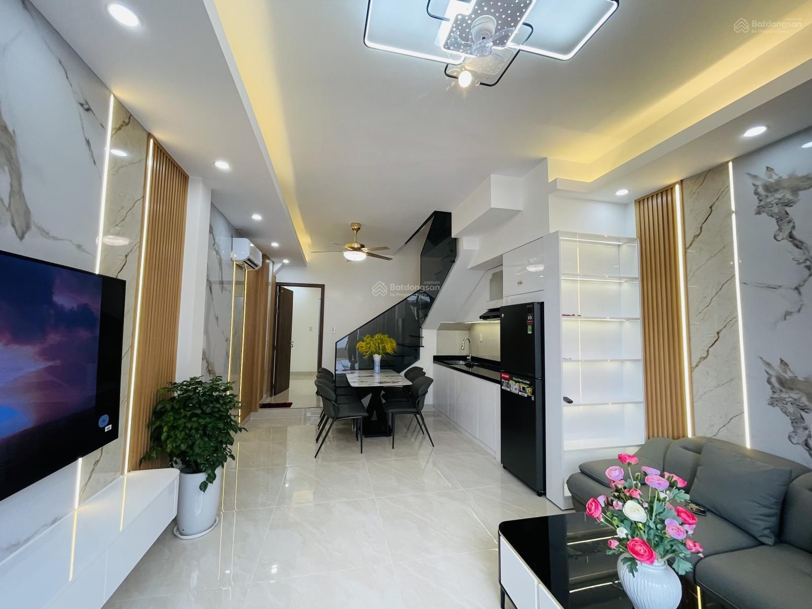 Siêu phẩm nhà 3 tầng Duy Tân trung tâm TP Huế. 4PN/4WC. Nhỉnh 3 tỷ - Ảnh 12