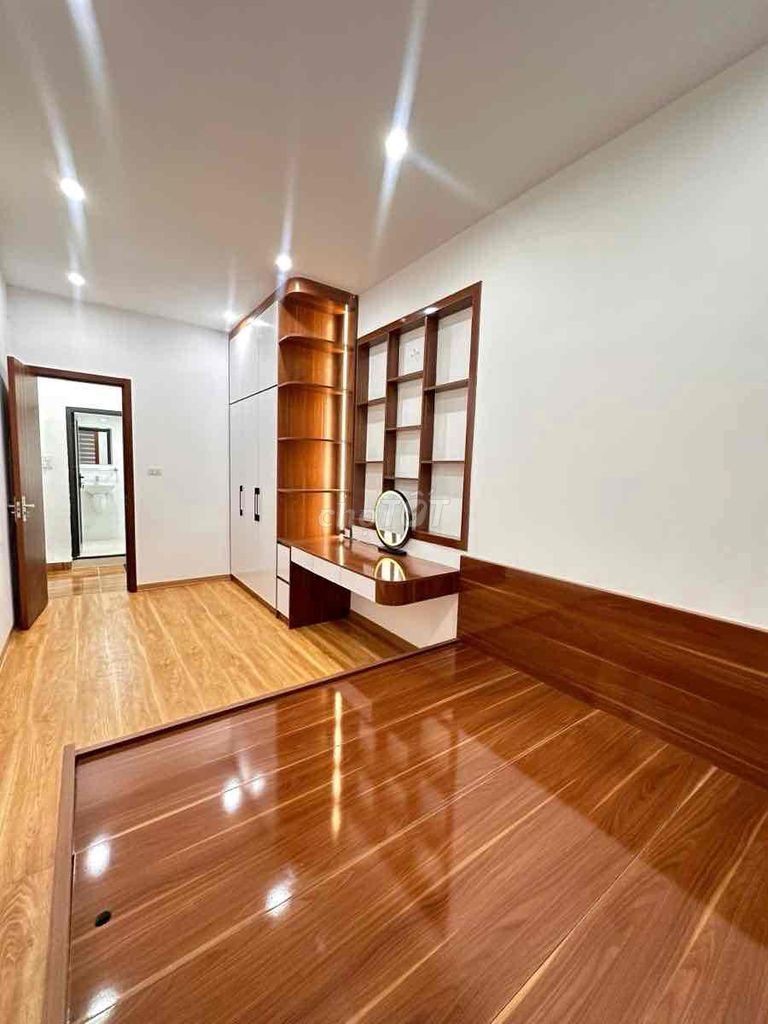 Cần bán nhà đẹp phố Vũ Trọng Phụng vài bước chân ra phố, 32m2x5 tầng - Ảnh 3