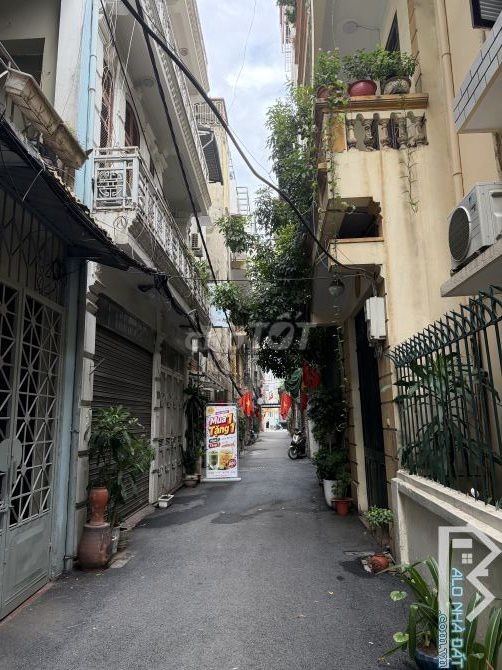 Bán nhà phân lô quân đội, cách đường Trường Chinh chỉ 60m - Ảnh 1