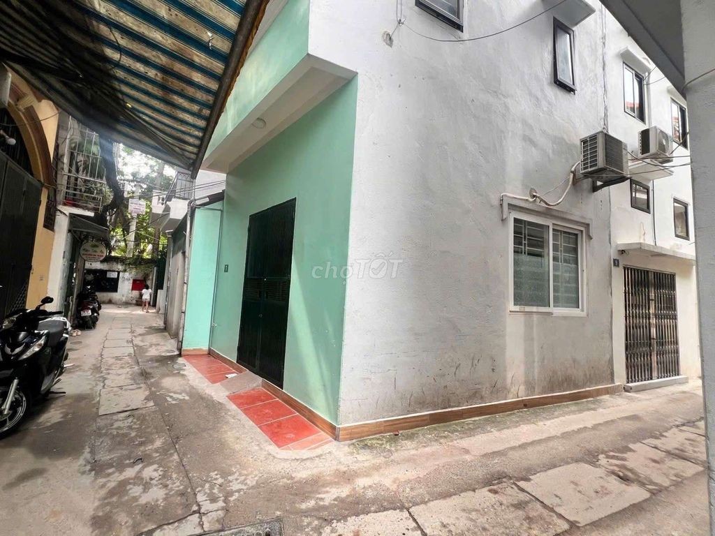Tôi bán nhà phố Cát Linh Hào Nam 3 bước ra phố, trước nhà SH quay đầu - Ảnh 1