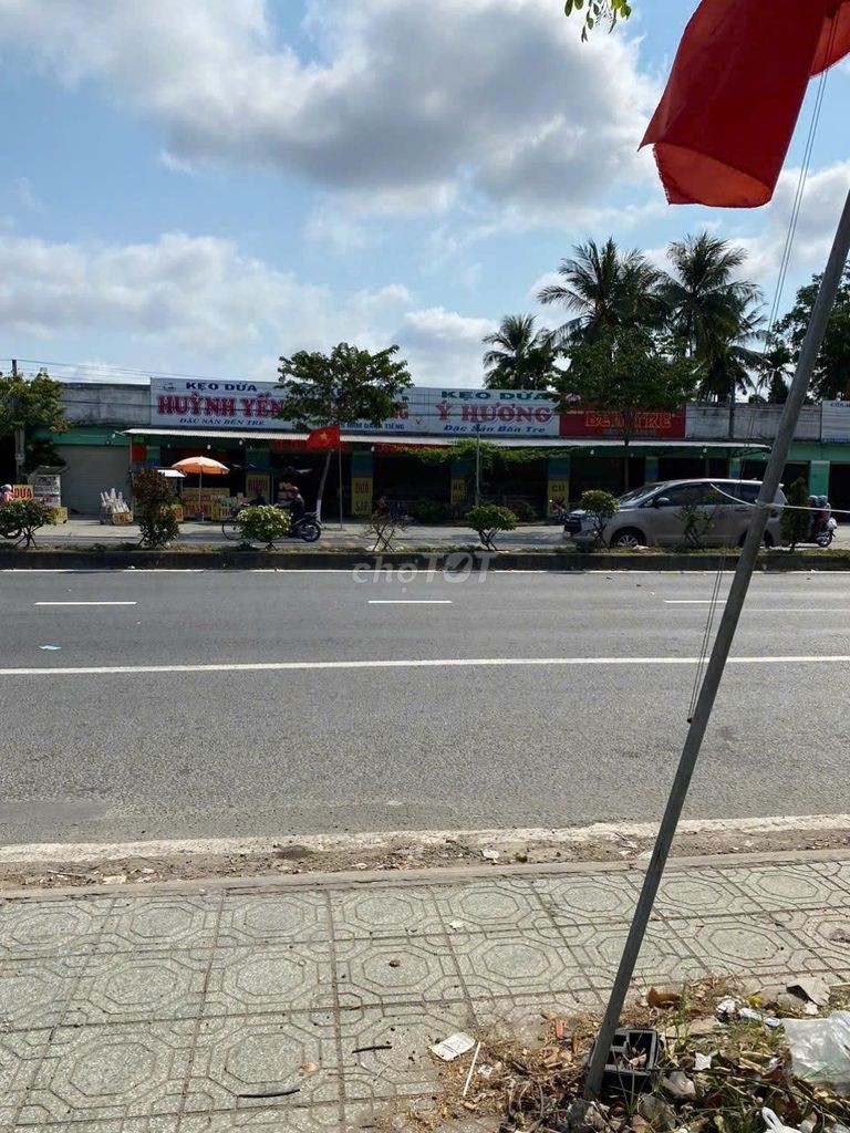 BÁN NHANH ĐẤT MẶT TIỀN QL 60 MỚI TP BẾN TRE