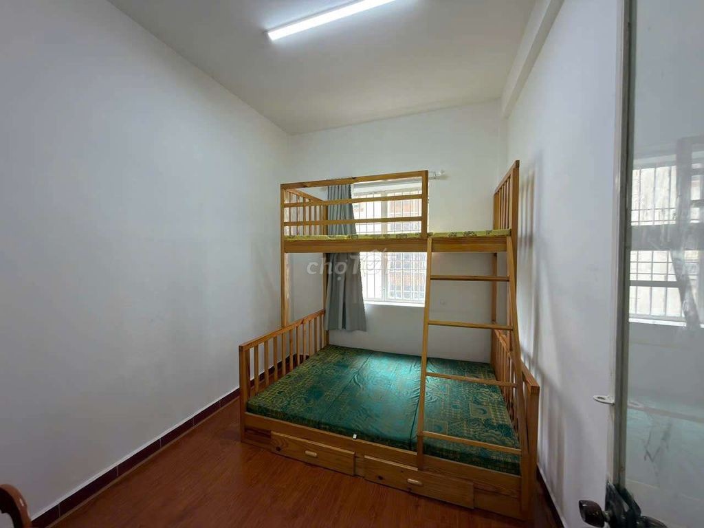 Giá tốt chỉ 2 tỷ 350 // chung cư sổ hồng 2 PN ra chợ Đà Lạt chỉ 5 phút