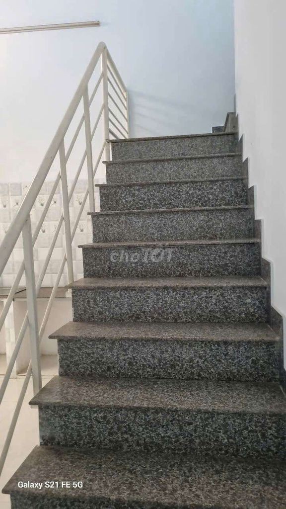bán nhà trung tâm Pleiku 2 tỷ Gia Lai mới