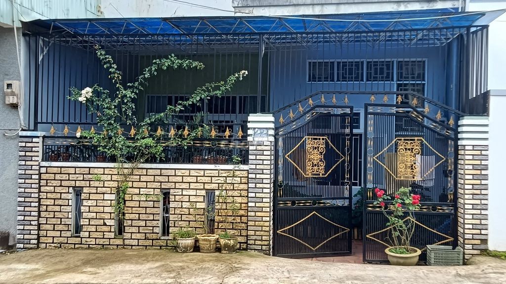 🏠 CẦN BÁN NHÀ MẶT TIỀN ĐƯỜNG LƯƠNG THẠNH, PHƯỜNG PLEIKU, GIA LAI. - Ảnh 1