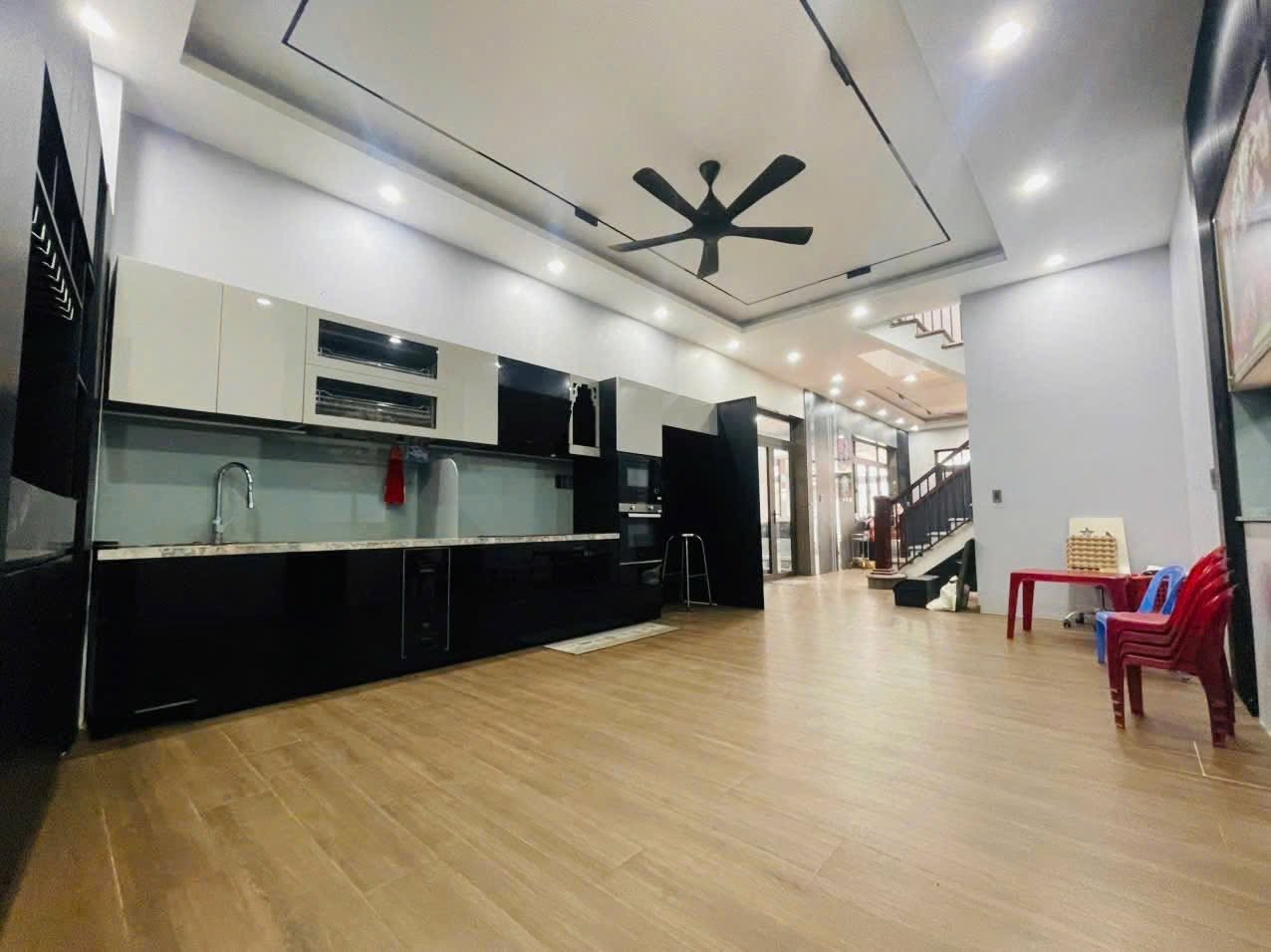 🆘🔥 GIẢM SÂU – BIỆT THỰ TÂM HUYẾT CHỈ CÒN 7 TỶ 900 TRIỆU 🔥🆘 🏡 BIỆT THỰ ĐẸP – DIỆN TÍCH HƠN 200M² – KDC TÂN PHONG