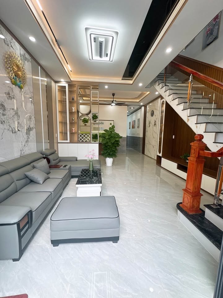 🌺 EM CẦN BÁN NHÀ LẦU – SỔ RIÊNG, THỔ CƯ 100% KP 6 PHƯỜNG TRẢNG DÀI