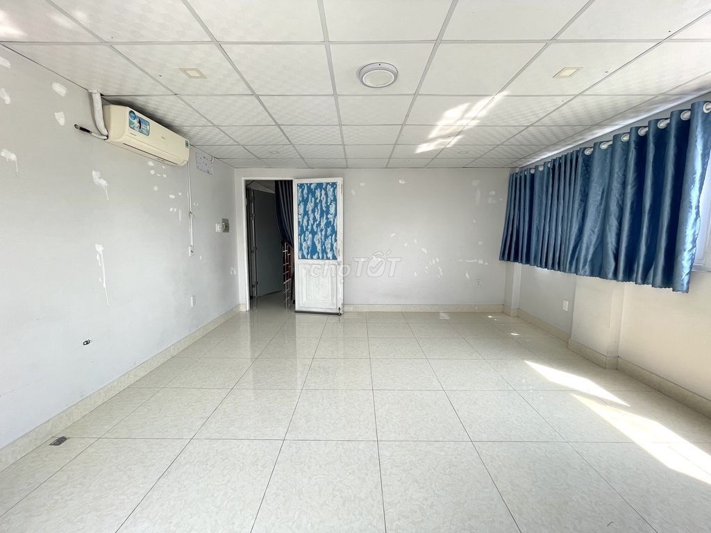 CHO THUÊ MẶT BẰNG TẦNG 7 NGAY TRUNG TÂM THÀNH PHỐ GIÁ 5 TRIỆU/THÁNG - Ảnh 1