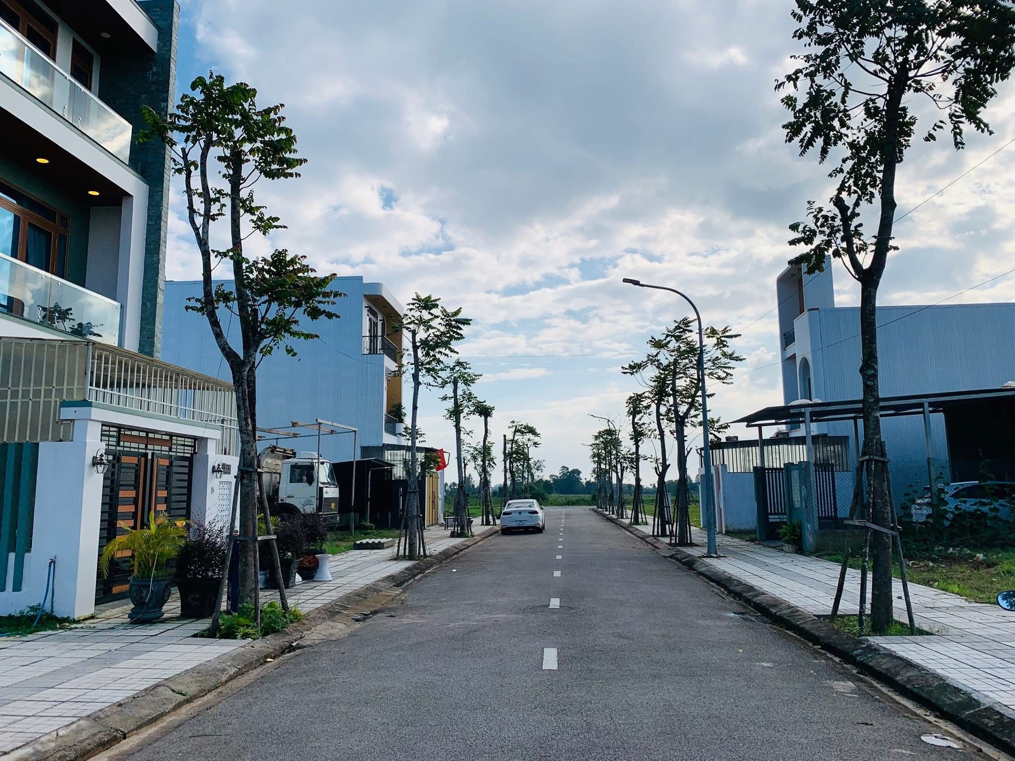 Bán đất 125m² full thổ cư ngang 5m giá 2.05 tỷ tại Phường Nghĩa Chánh Thành phố Quảng Ngãi - Ảnh 2