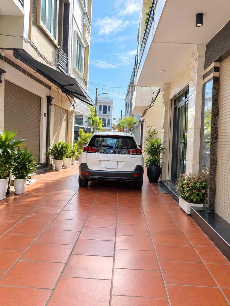 bán nhà Ngô Gia Tự 50m-3 tầng độc lập lô góc sau Lê Hồng Phong 3.9x