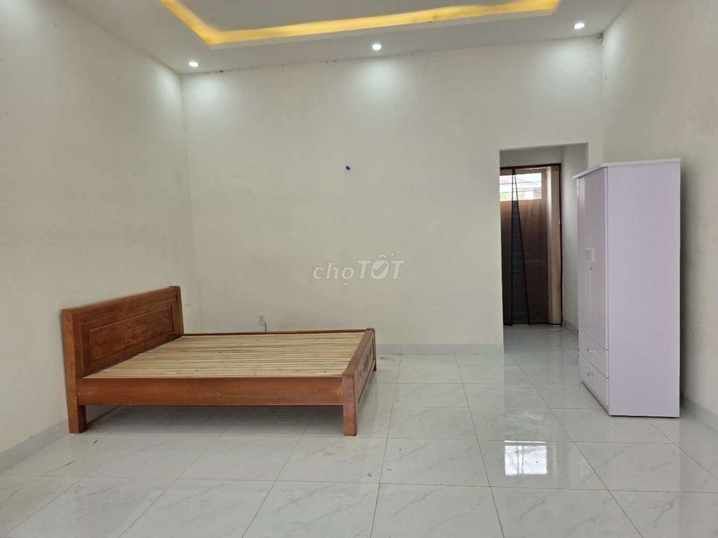 cho thuê nhà nguyên căn cấp 4 mới sạch đẹp - Ảnh 1