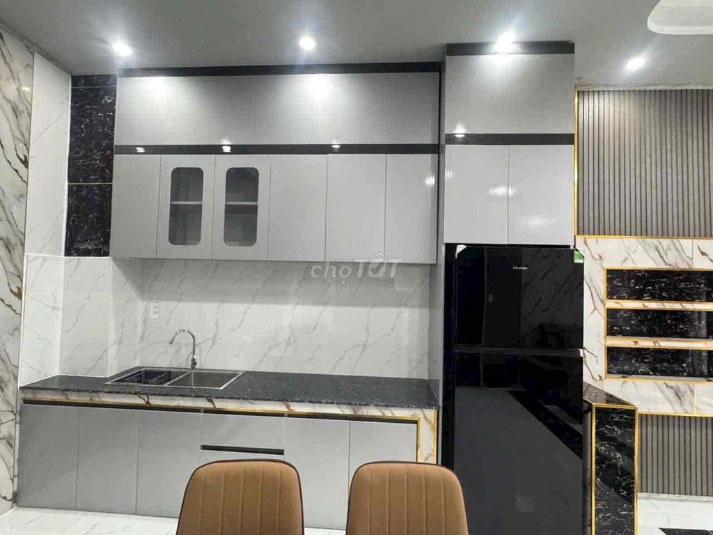 Nhà trệt lầu Full nội thất - Hẻm 67 Hùng Vương - Gần siêu thị Vincom - Ảnh 9