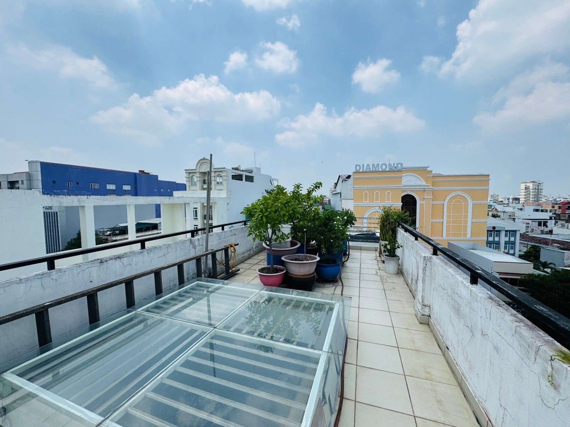 Bán Nhà gấp mặt tiền kinh doanh sầm uất giá chỉ 24 tỷ - Ảnh 3