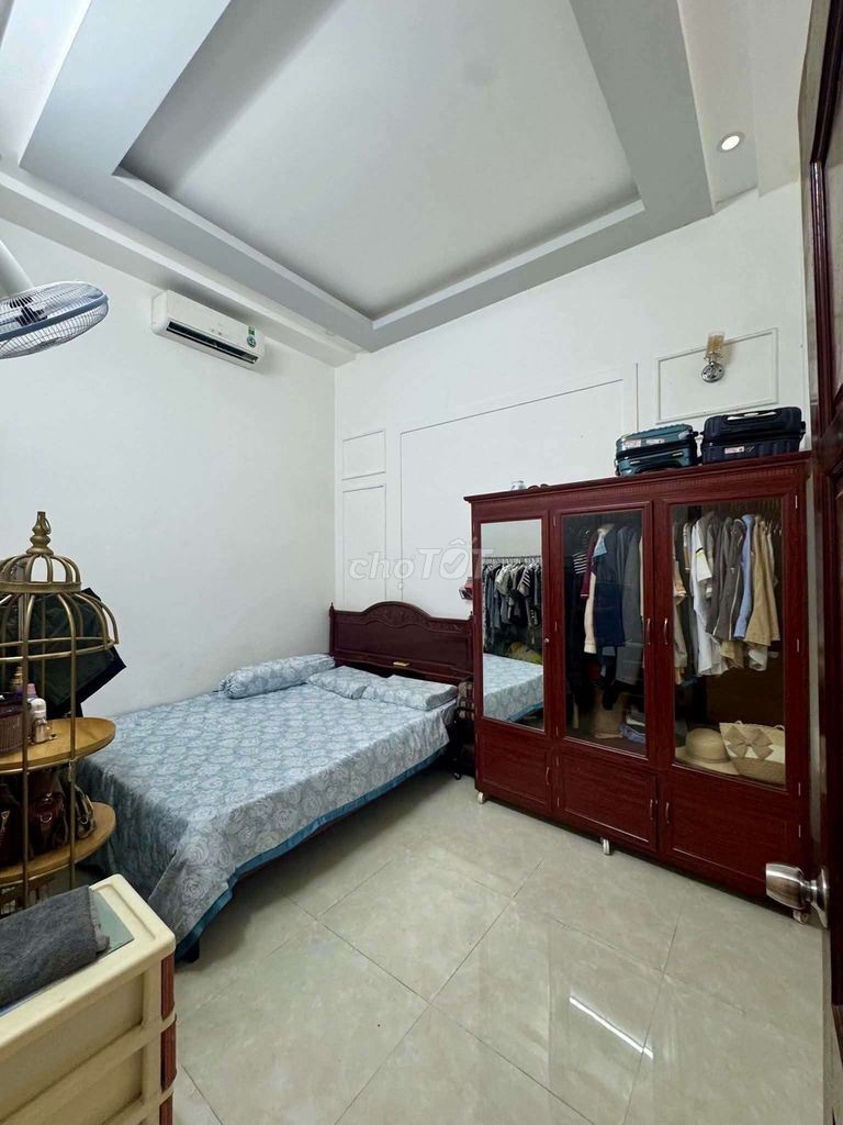 NHÀ 2 LÂU RỘNG RÃI - KDC HỒNG PHÁT - Ảnh 11