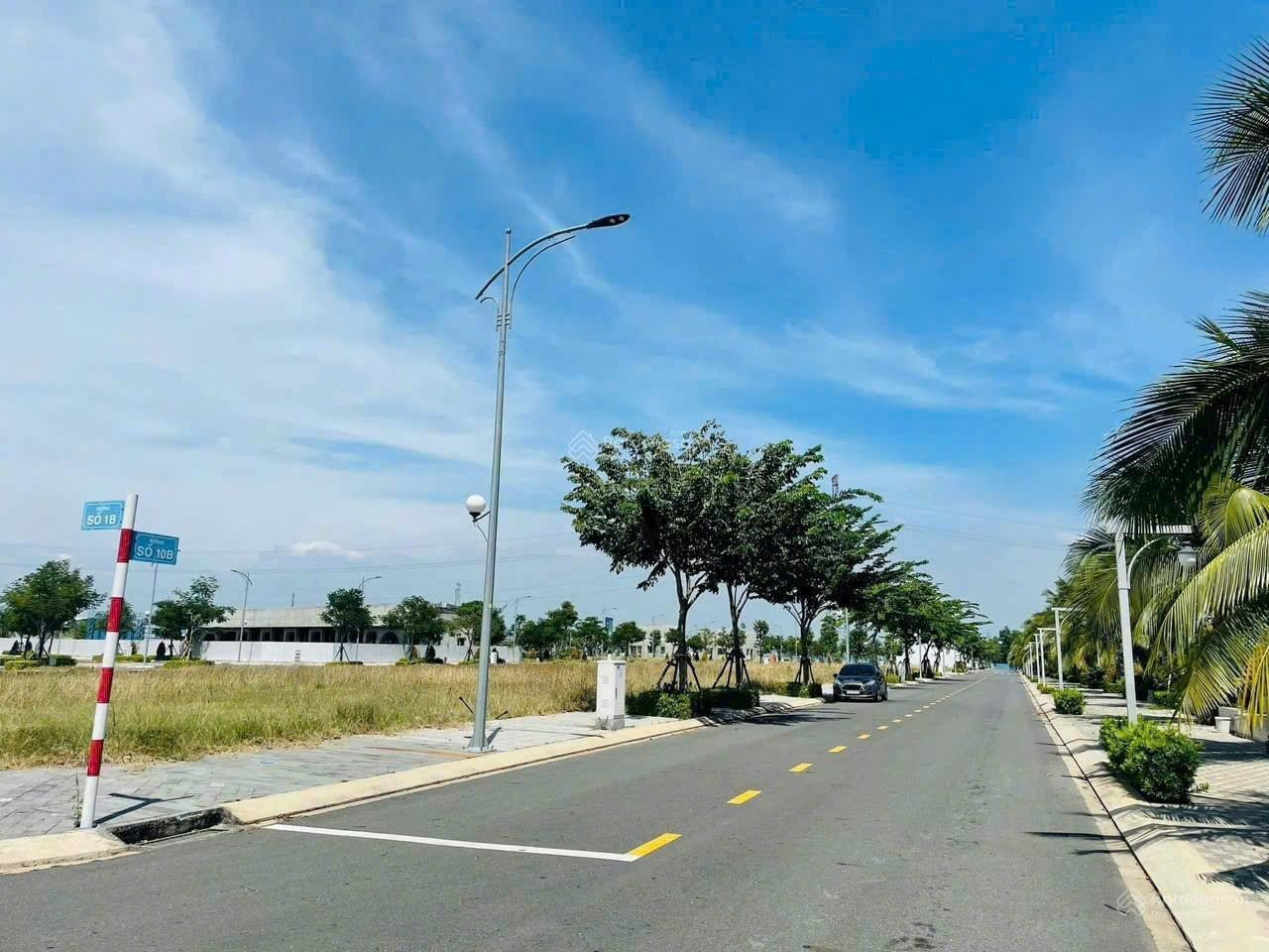 Chỉ 1,2 tỷ sở hữu 100m2 đất sổ sẵn phố kinh doanh cạnh Ga Metro, cách Sân Bay QT Long Thành chỉ 5km - Ảnh 3