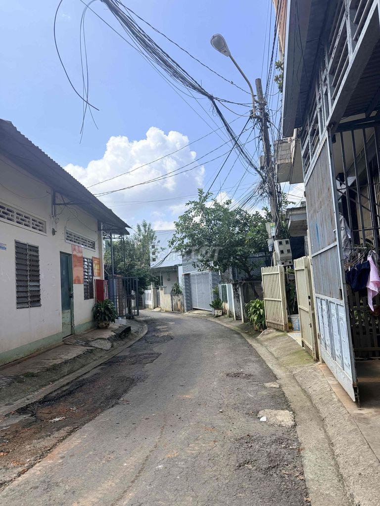 Hẻm 153 Phan Chu Trinh 4,3x23m đường nhựa chỉ 2,49 tỷ