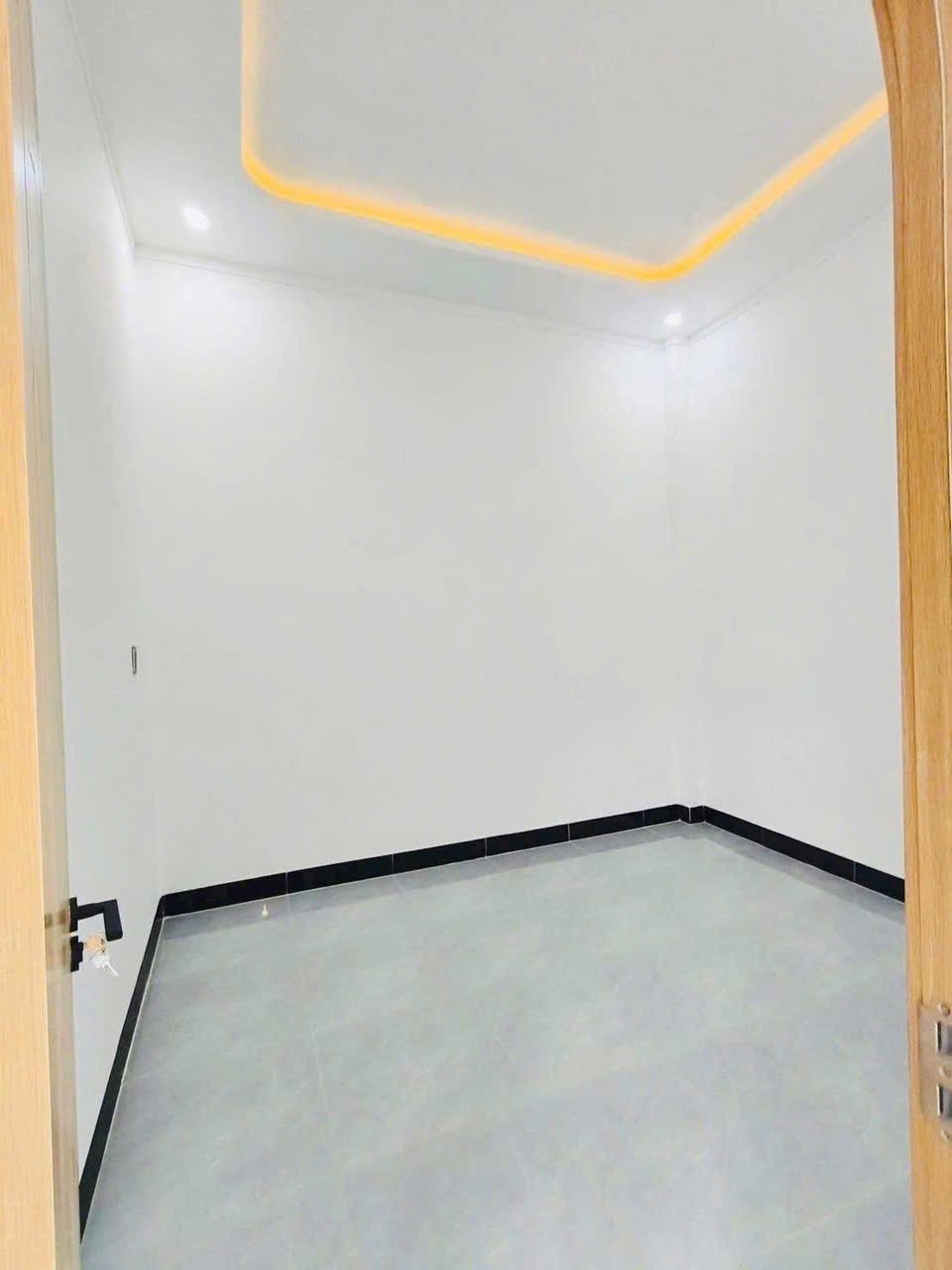 Bán nhà cấp 4 ngay cây xăng Thạnh Phú - 100m2 thổ cư đúng trả trước từ 300Triệu