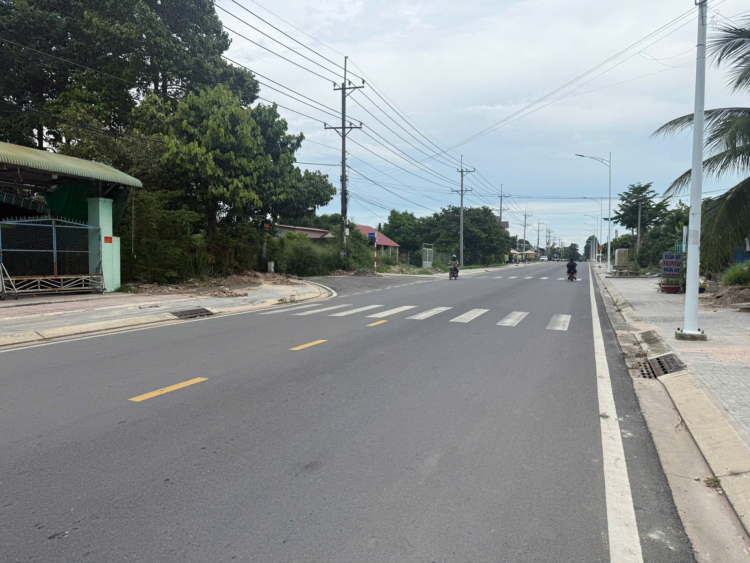 Bán Nhà riêng 535.5m2 có sẵn 100 m2 thổ cư giá 4.75 tỷ tại Đường Huỳnh Tấn Phát Phường Hiệp Ninh Thành phố Tây Ninh Tây Ninh