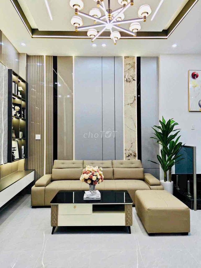 NHÀ TRỆT LẦU MỚI HOÀN THIỆN LỘ Ô TÔ - HẺM 112 HOÀNG QUỐC VIỆT