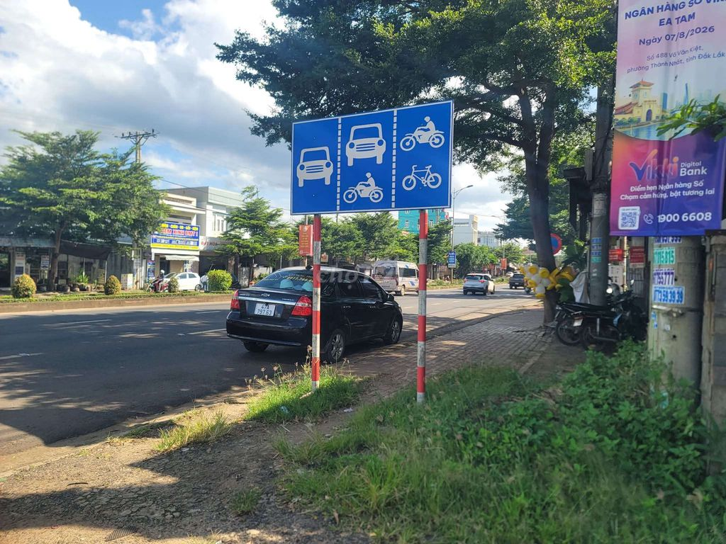 mặt tiền 8m - Ảnh 1