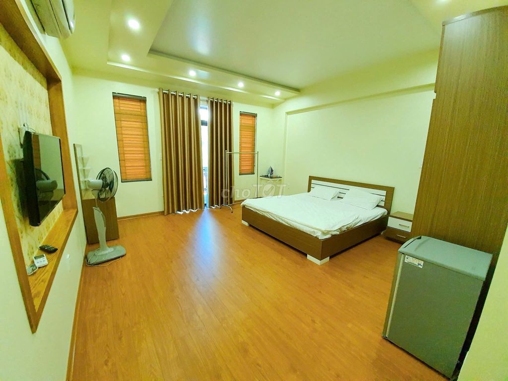 Cho thuê nhà phố Văn Cao, DT: 80m2, 7 ngủ khép kín. - Ảnh 5