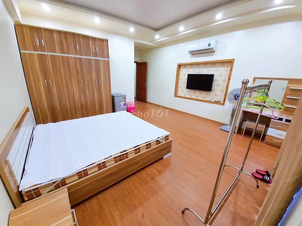 Cho thuê nhà phố Văn Cao, DT: 80m2, 7 ngủ khép kín. - Ảnh 9