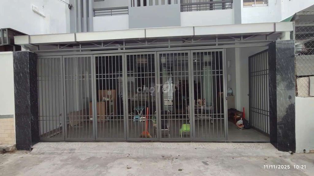 Cần bán gấp nhà 3 tầng - Ảnh 1