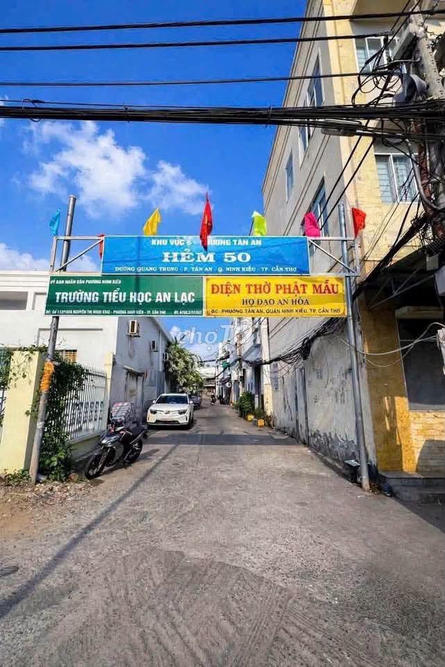 GIÁ RẺ - Bán 2 căn nhà lầu 99.3m2 hẻm 50 kế cầu Quang Trung - Ảnh 1