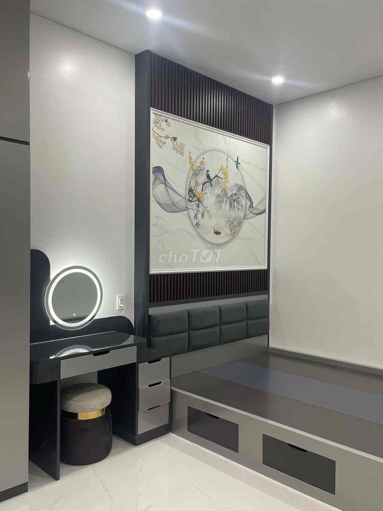 Bán nhà đẹp nội thất sang trong,sau nhà có dãy phòng cho thuê - Ảnh 1
