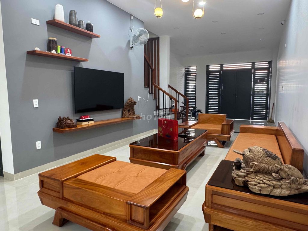Nhà Phố Gần Biển Phường Nha Trang - Ảnh 1