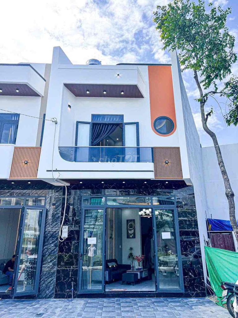 Nhà lầu xây mới mặt tiền đường 20m - Gần sân bay Cần Thơ - Ảnh 8
