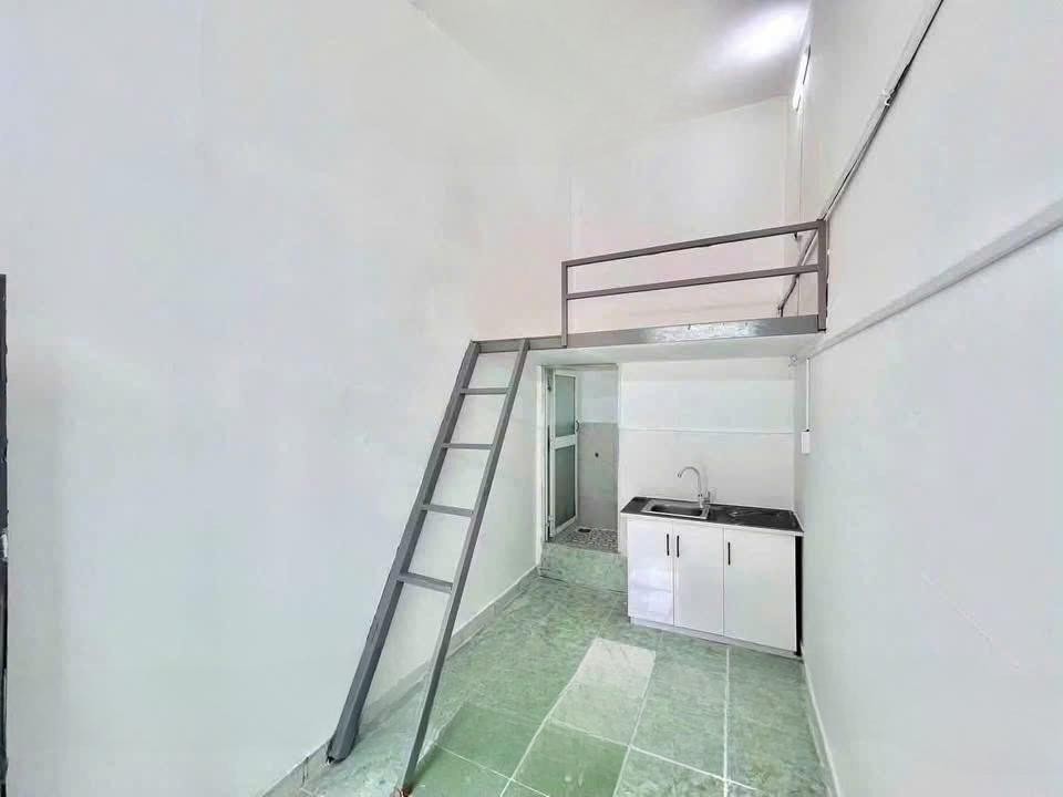 Phòng trọ Lò Gốm, P.Bình Tiên, TP.HCM - 20m² - 3tr8 - Có gác, máy lạnh - Ảnh 2