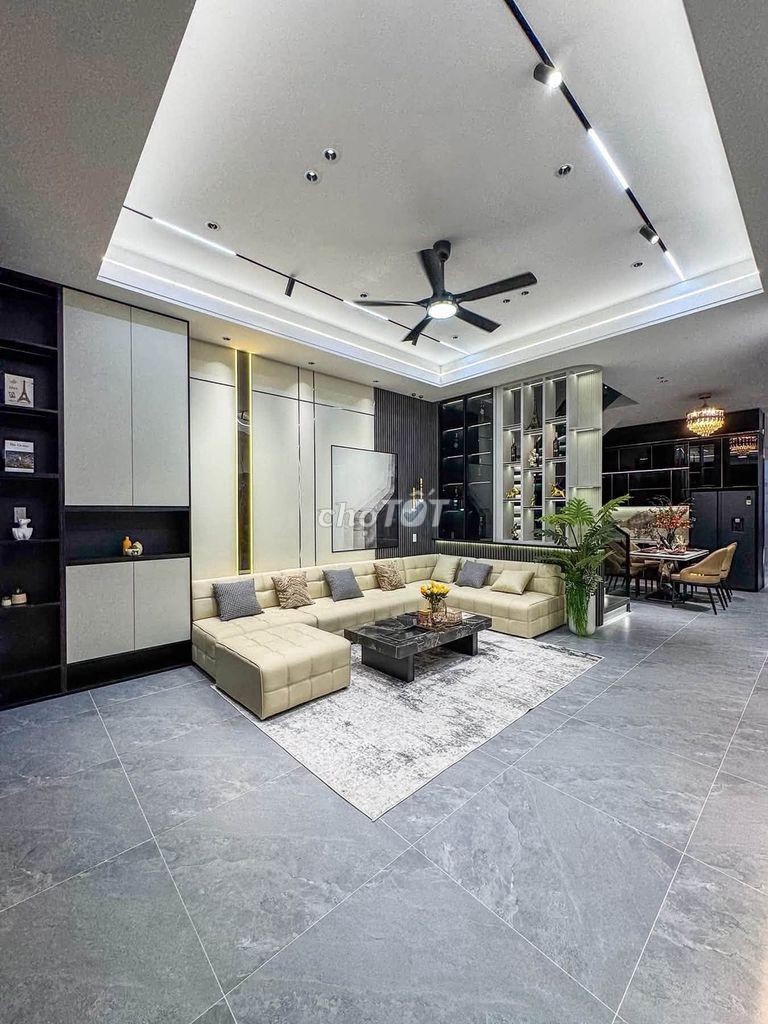 Bán nhà 3 tầng 80m2 KDC Hồng Loan - hướng đông nam
