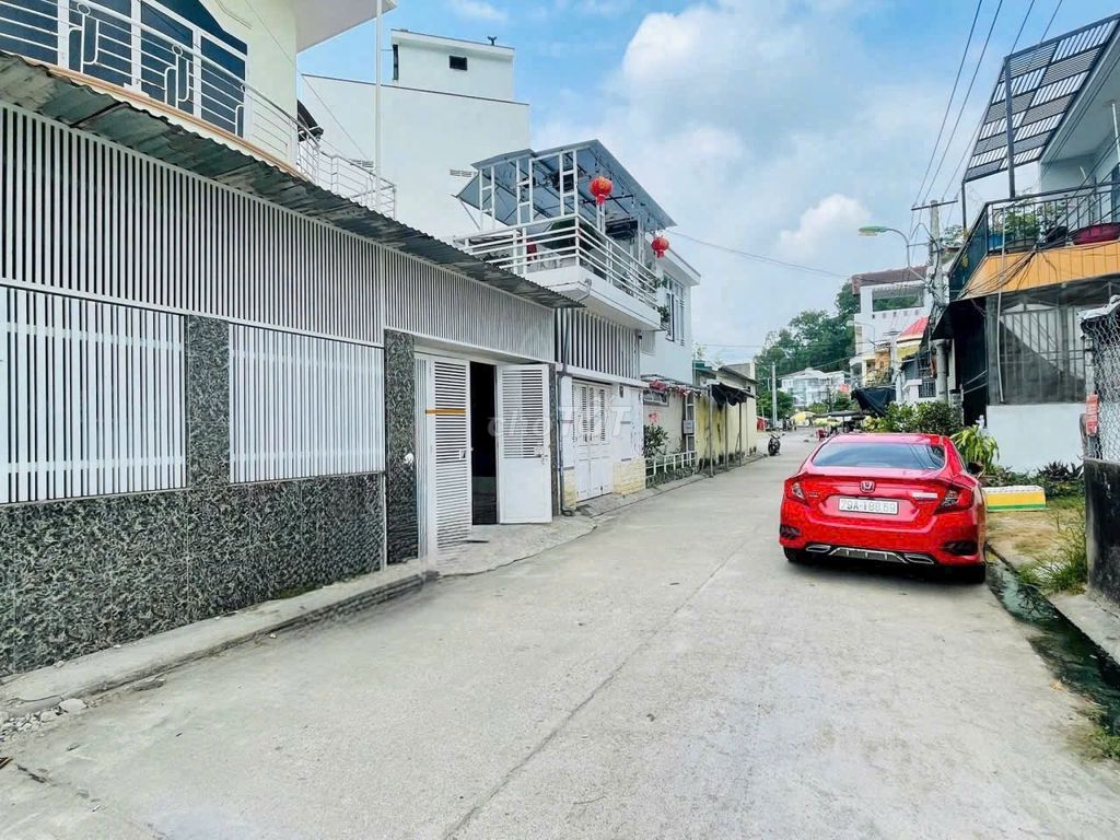 BÁN NHÀ MTKD Ngô Đến-DT88m2-2T-3PN-ÔTÔ đậu cửa-gần biển-GIÁ chỉ 3ty9 - Ảnh 2
