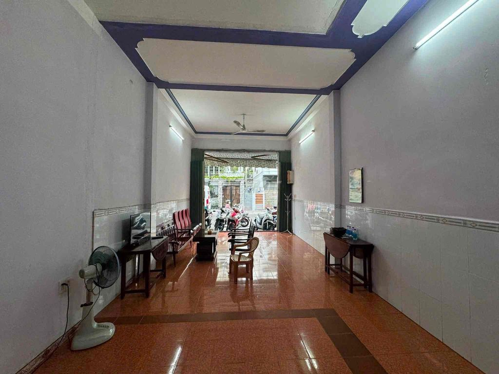 Bán Nhà Mặt Tiền Trịnh Phong Tân Lập Nha Trang Sổ Hồng Hoàn Công - Ảnh 1