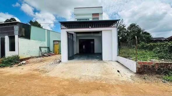 🏡🏡🏡 NHÀ 1 MÊ HẺM LÊ DUẨN THÔNG NGUYỄN CHÍ THANH