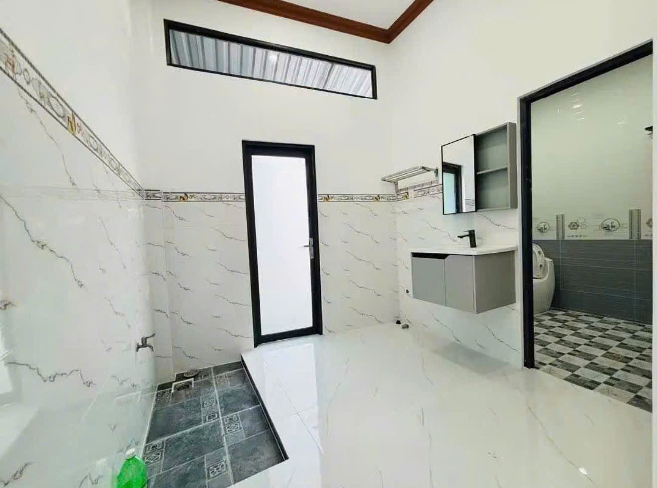 💥 Bán Nhà Cấp 4 Đầy Đủ Nội Thất, 3 Phòng Ngủ Gần Bệnh Viện Da Liễu - Ảnh 2