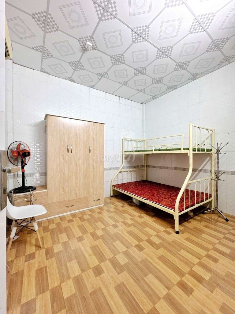 NHÀ TRỆT LẦU - HẺM 6M NGUYỄN VĂN CỪ - Ảnh 5