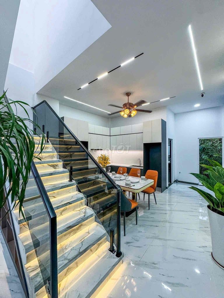 Nhà Trệt Lầu Xây Mới Full Nội Thất - KDC Văn Hóa Tây Đô