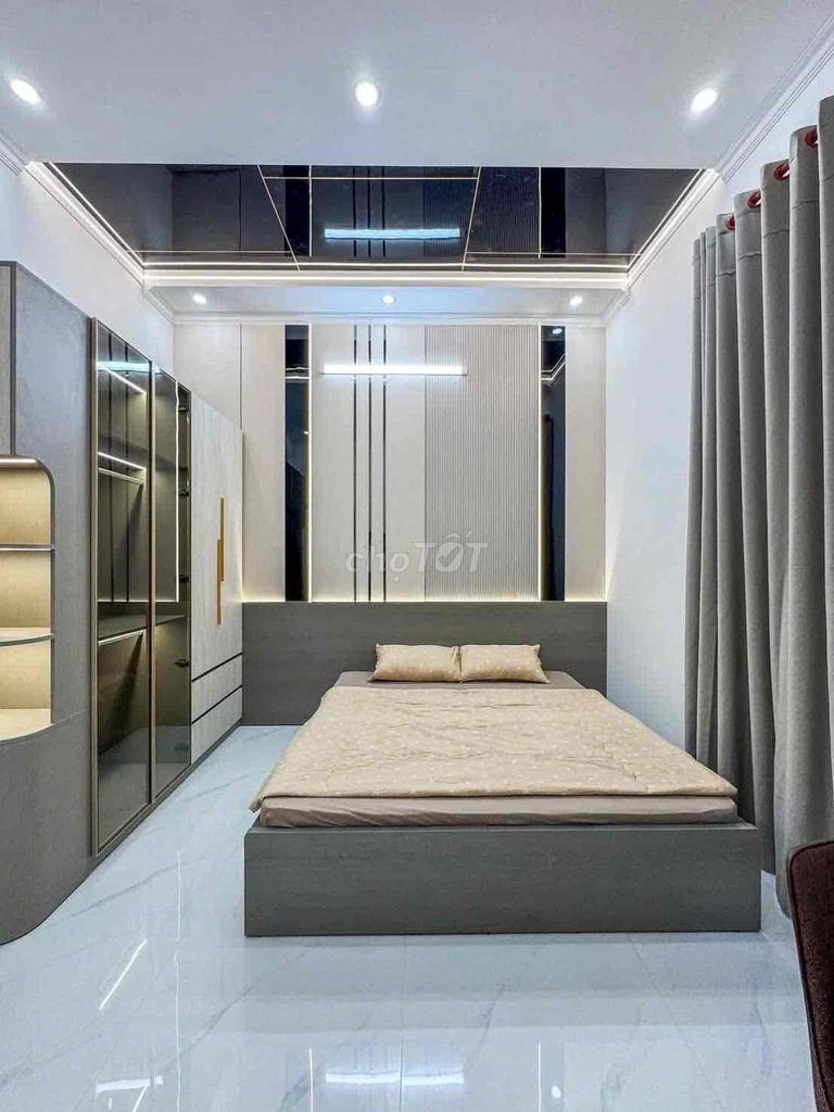 Nhà trệt lầu lộ ô tô - Gần bệnh viện ĐK Trung Ương và đại học Y Dược
