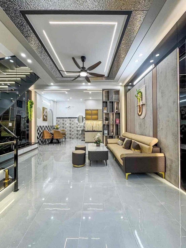 Nhà trệt lầu lộ ô tô - Gần bệnh viện ĐK Trung Ương và đại học Y Dược
