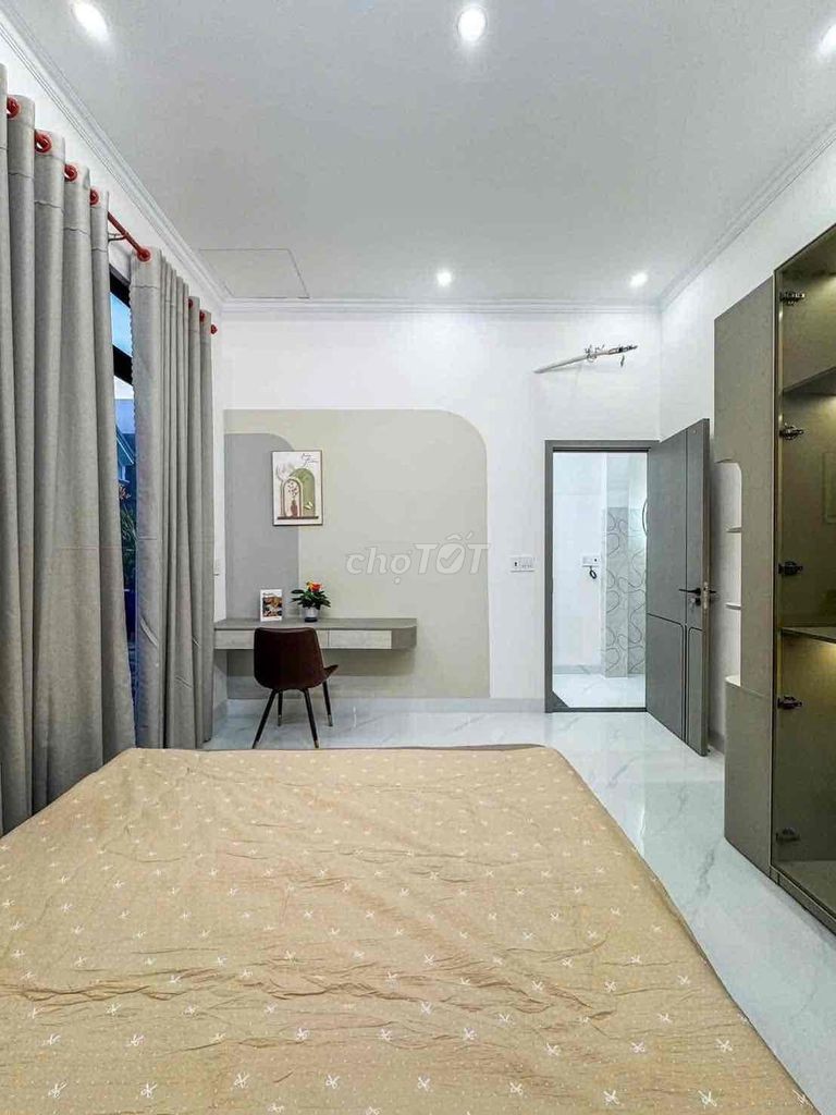 Nhà trệt lầu lộ ô tô - Gần bệnh viện ĐK Trung Ương và đại học Y Dược