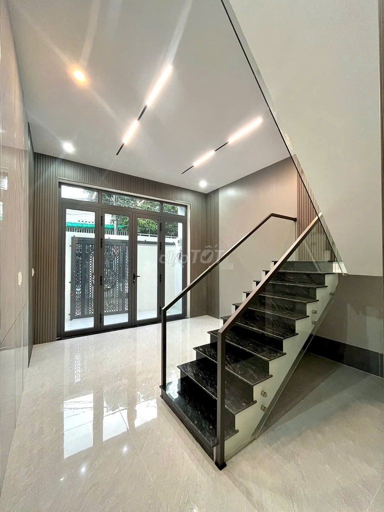 BÁN 2 CĂN NHÀ CHỈ 3 TỶ 150 (1 NHÀ TRỆT LẦU MỚI ĐẸP + 1 NHÀ CẤP 4 MỚI) - Ảnh 1