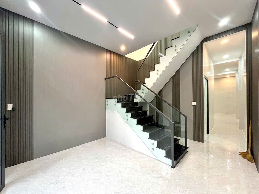 BÁN 2 CĂN NHÀ CHỈ 3 TỶ 150 (1 NHÀ TRỆT LẦU MỚI ĐẸP + 1 NHÀ CẤP 4 MỚI) - Ảnh 12