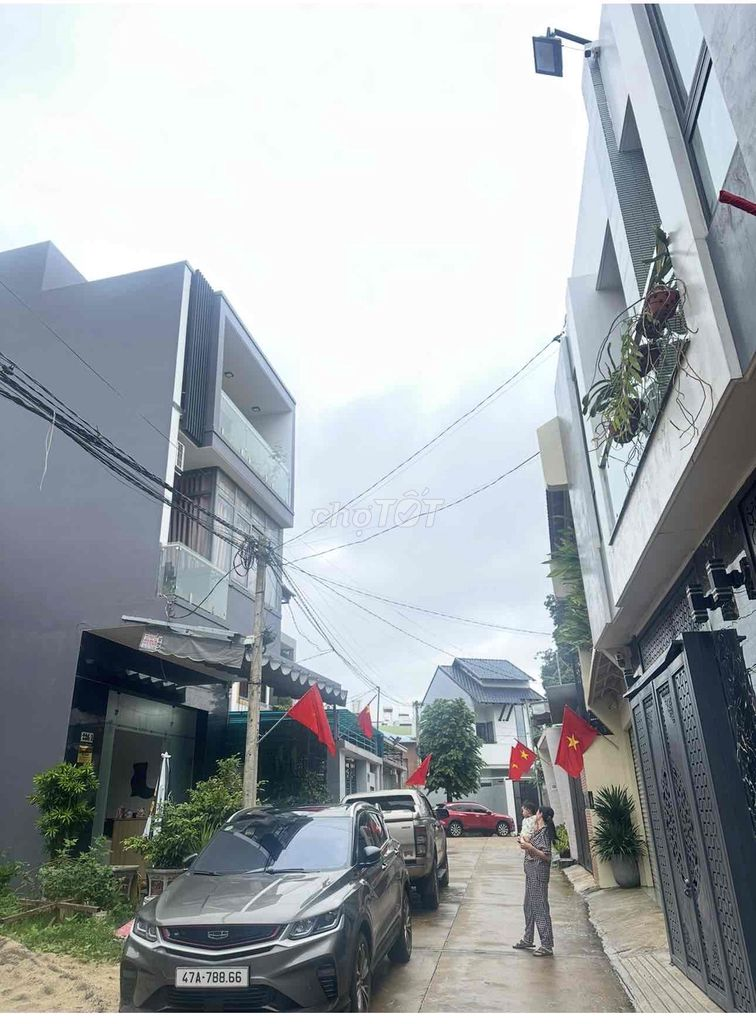 BÁN NHÀ FULL NỘI THẤT LÊ DUẨN , Buôn Ma Thuột