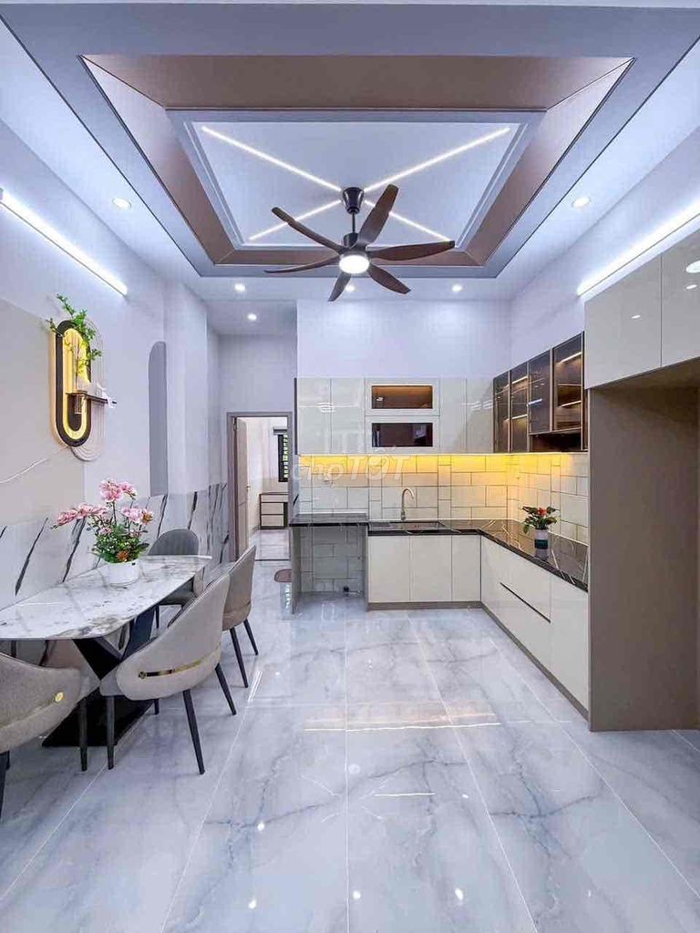 NHÀ LẦU MỚI XÂY LỘ Ô TÔ 3 PHÒNG NGỦ GẦN ĐẠI HỌC Y DƯỢC CẦN THƠ