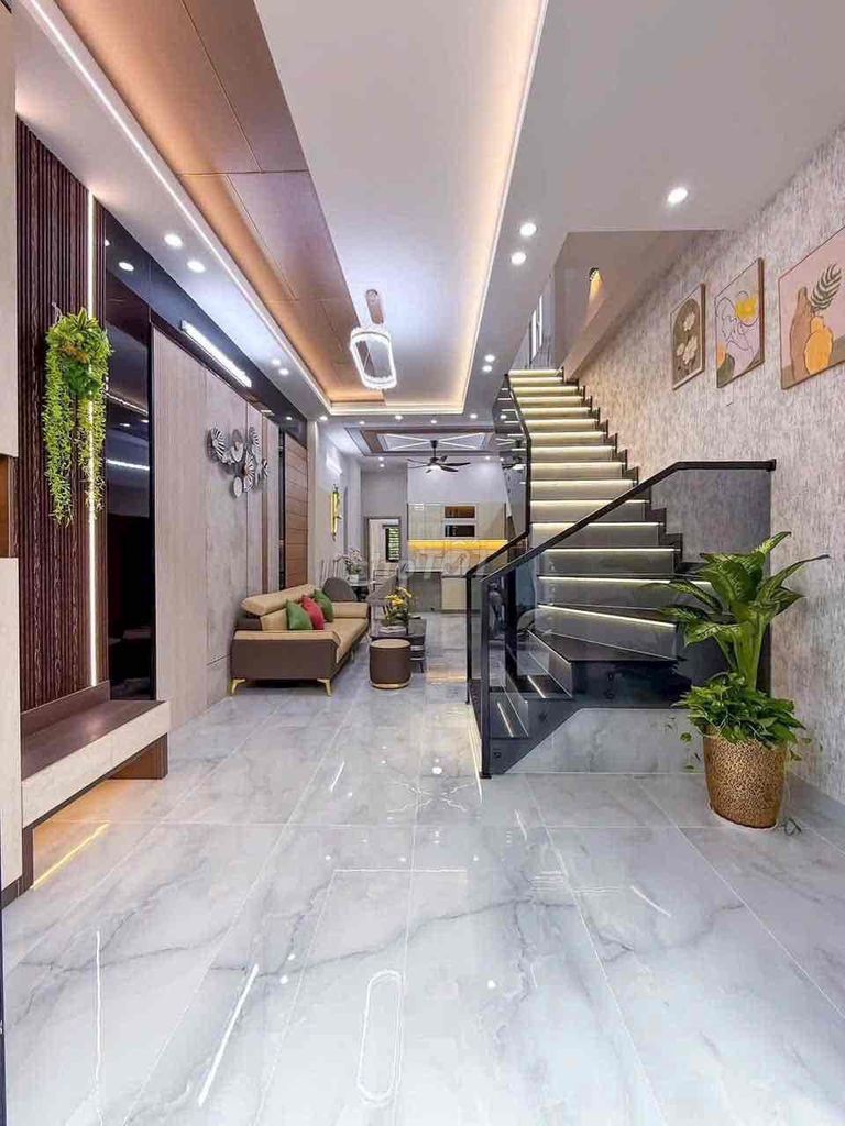 NHÀ LẦU MỚI XÂY LỘ Ô TÔ 3 PHÒNG NGỦ GẦN ĐẠI HỌC Y DƯỢC CẦN THƠ