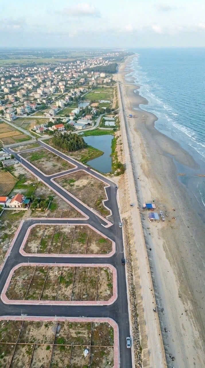 BÁN LÔ ĐẤT VEN BIỂN KHU KINH TẾ NINH CƠ, VIEW BIỂN GIÁ CHỈ HƠN 1 TỶ - Ảnh 1