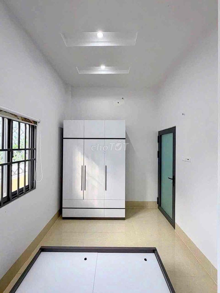NHÀ LẦU CÓ SÂN ĐẬU Ô TÔ LIỀN KỀ KĐT ĐẠI NGÂN GẦN CHI CỤC THUẾ CẦN THƠ