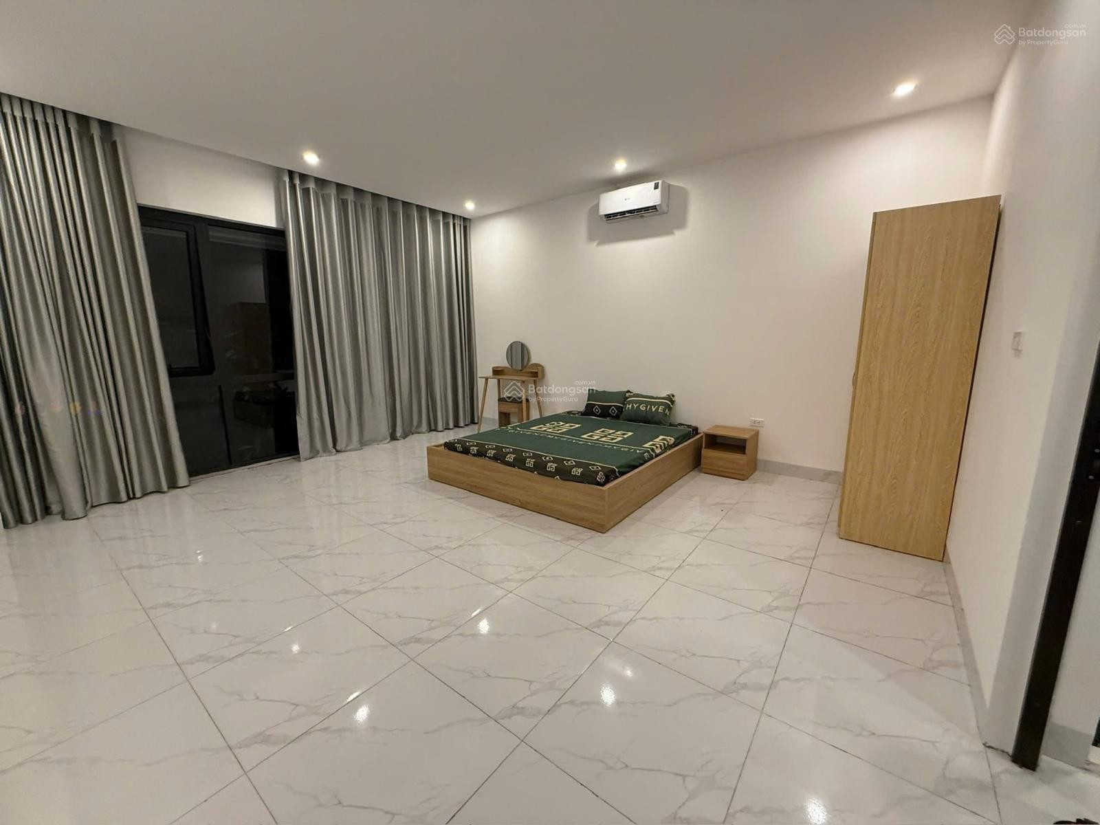 Bán nhà mặt phố tại Cốc Lếu, 18,5 tỷ, 112m2, giá tốt